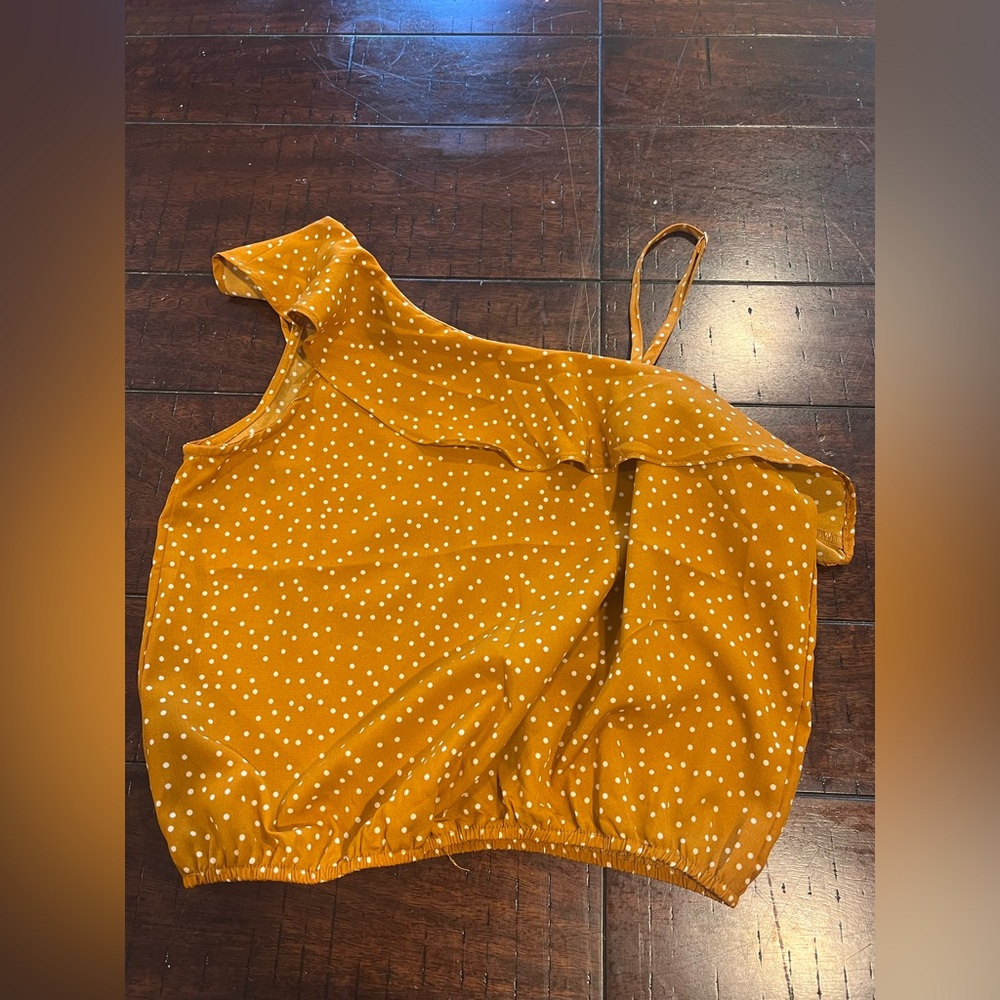 SHEIN Yellow Asymmetrical Sleeveless Blouse